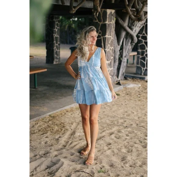 Millibon V-Neck Tie-Dye Tiered Mini Dress in Blue/Cream/Off-White Women’s Size S - Picture 3 of 7